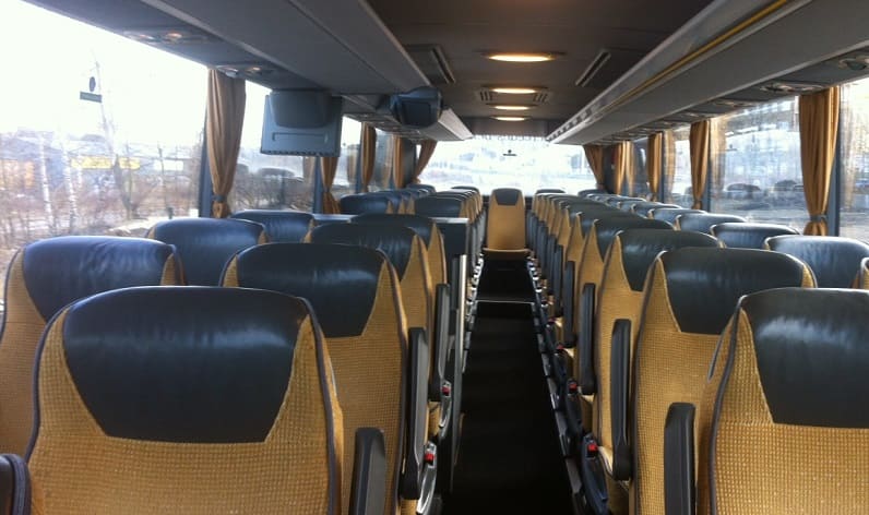 Italy: Bus reservation in Lucca, Tuscany